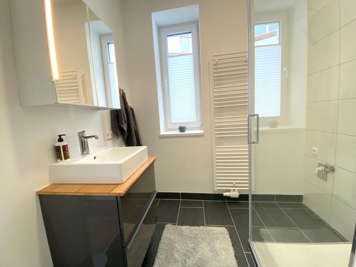 White Inn - Kuschelige Ferienwohnung Mürzzuschlag Extérieur photo